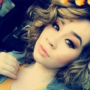 Meet your Posher, Christy